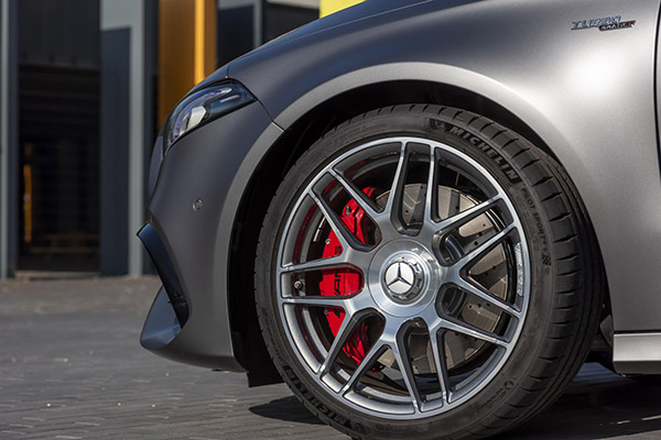 దీపావళి కానుకగా వస్తున్న Mercedes-AMG A45 S హ్యాచ్బ్యాక్..