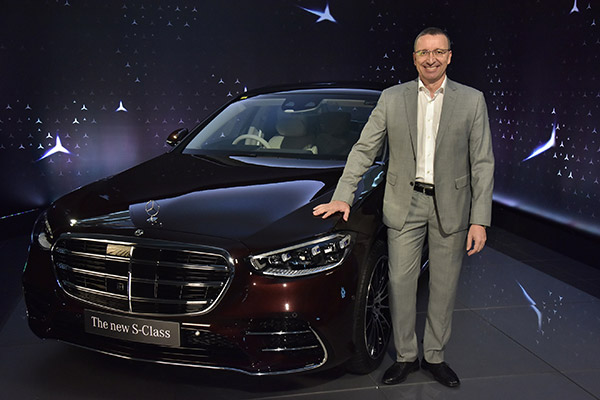 భారత్లో విడుదలైన కొత్త Mercedes-Benz S-Class: ధర & వివరాలు