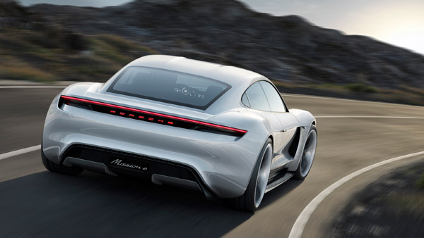 నవంబర్ 12న Porsche Taycan EV మరియు Macan ఫేస్లిఫ్ట్ మోడళ్ల విడుదల