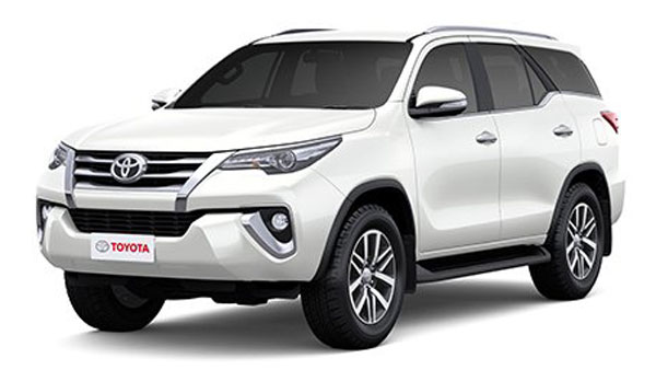 భారీగా పెరిగిన Toyota కార్ల ధరలు; ఏ మోడల్ పై ఎంతంటే?