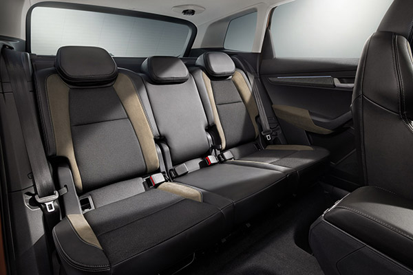 Skoda Karoq ఫేస్లిఫ్ట్ ఆవిష్కరణ: డిజైన్, ఫీచర్స్ & పుల్ డీటైల్స్