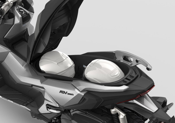 సరికొత్త Honda ADV 350 మాక్సీ స్కూటర్ ఆవిష్కరణ; ఇది భారతదేశంలో విడుదల అవుతుందా..?