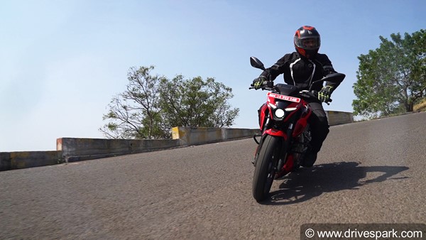 సరికొత్త Bajaj Pulsar N250 రివ్యూ.. ఫీచర్స్, పర్ఫామెన్స్ & పూర్తి వివరాలు