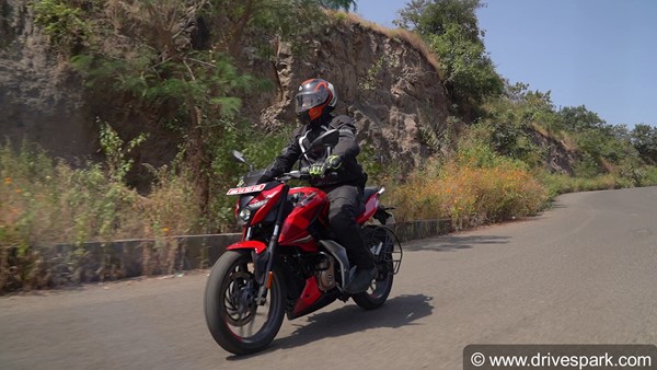 సరికొత్త Bajaj Pulsar N250 రివ్యూ.. ఫీచర్స్, పర్ఫామెన్స్ & పూర్తి వివరాలు