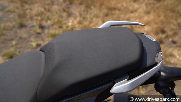 సరికొత్త Bajaj Pulsar N250 రివ్యూ.. ఫీచర్స్, పర్ఫామెన్స్ & పూర్తి వివరాలు