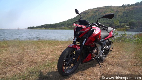 సరికొత్త Bajaj Pulsar N250 రివ్యూ.. ఫీచర్స్, పర్ఫామెన్స్ & పూర్తి వివరాలు
