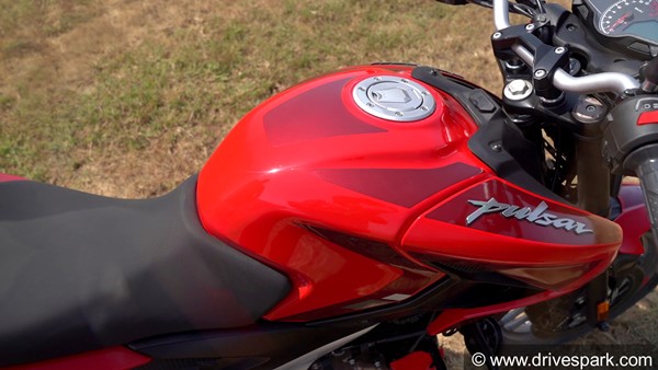 సరికొత్త Bajaj Pulsar N250 రివ్యూ.. ఫీచర్స్, పర్ఫామెన్స్ & పూర్తి వివరాలు