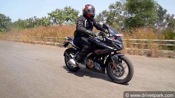 Bajaj Pulsar N250 vs F250: ఈ రెండు బైకులలో ఉన్న తేడాలేంటి.. మీకు తెలుసా..!!