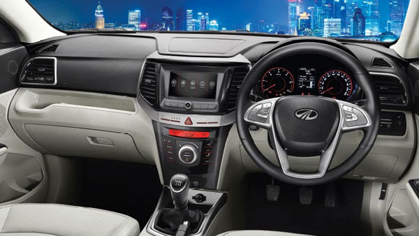 Mahindra XUV300 W6 వేరియంట్లో మరికొన్ని ఫీచర్లు కట్: ఈసారి ఏం తొలగించారంటే..?