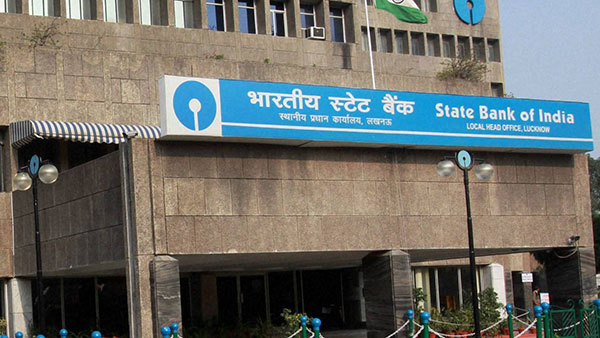 SBI లో ఖాతా ఉందా.. అయితే టూవీలర్ ఈజీగా కొనేయొచ్చు.. ఎలా అంటే?