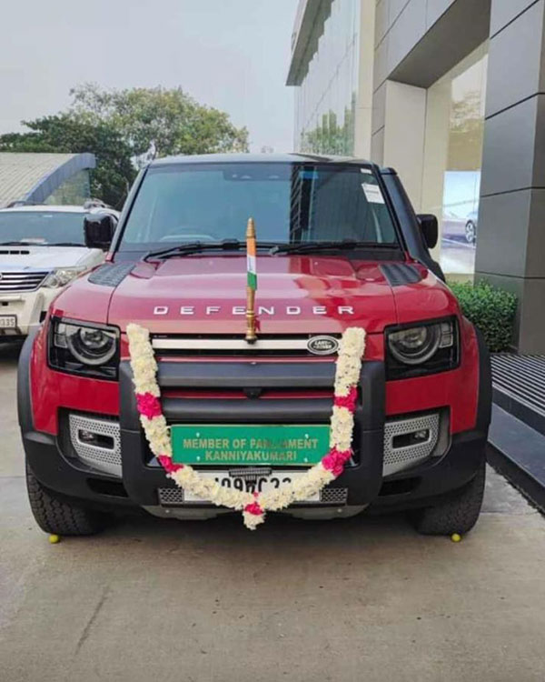 లగ్జరీ కారు కొనుగోలు చేసిన MP విజయ్ వసంత్: దీని ధర అక్షరాలా..