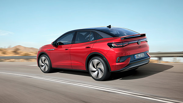 Volkswagen ID5 ఎలక్ట్రిక్ కూప్ ఎస్యూవీ ఆవిష్కరణ; పూర్తి చార్జ్ పై 520 కిలోమీటర్ల రేంజ్