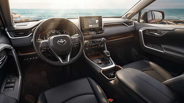 స్పాట్ టెస్ట్లో కనిపించిన Toyota RAV4: వివరాలు