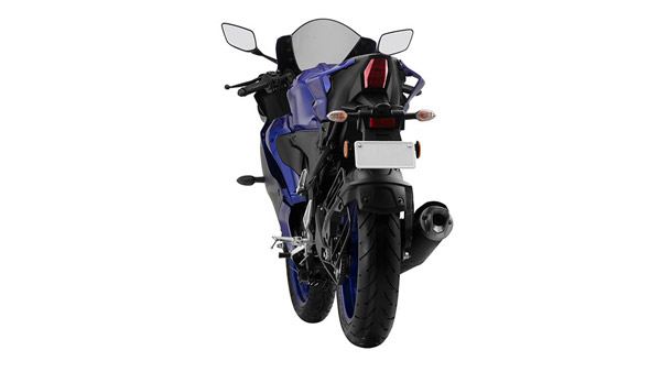 R15 బైక్పై ఒక్కసారిగా రూ. 3,000 పెంచిన Yamaha: పూర్తి వివరాలు