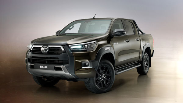స్పాట్ టెస్ట్లో కనిపించిన కొత్త Toyota Hilux.. లాంచ్ ఎప్పుడంటే