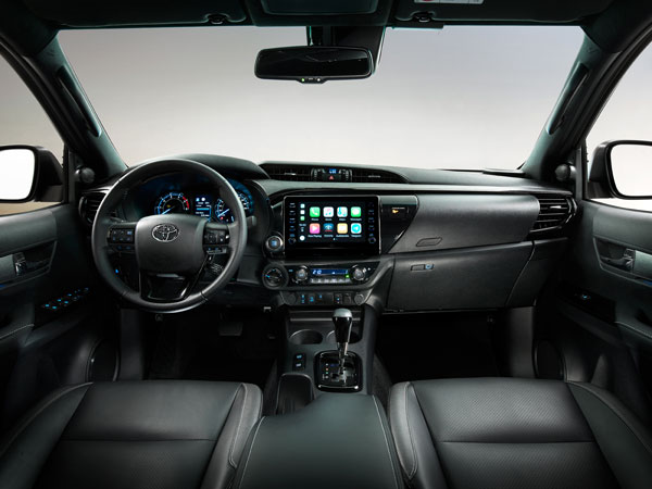 స్పాట్ టెస్ట్లో కనిపించిన కొత్త Toyota Hilux.. లాంచ్ ఎప్పుడంటే