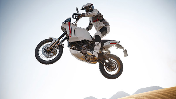 రైడర్ల మనసు దోచే కొత్త Ducati DesertX.. త్వరలో రానుంది: డిజైన్ & ఫీచర్స్