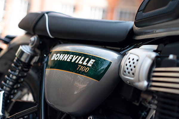 భారత్లో Bonneville Gold Line Editions విడుదల: ధర & వివరాలు