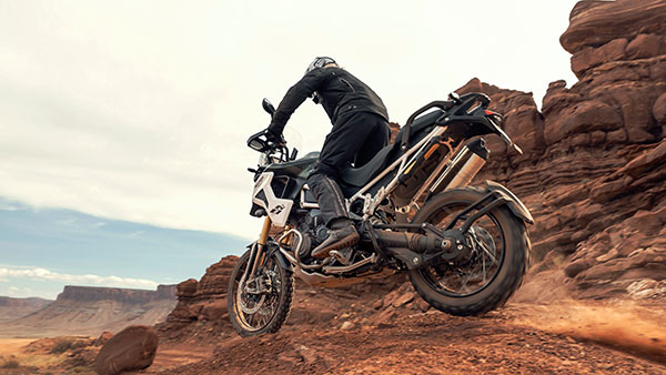 కొత్త Tiger 1200 రేంజ్ ఆవిష్కరించిన Triumph.. డిజైన్, ఫీచర్స్ & వివరాలు
