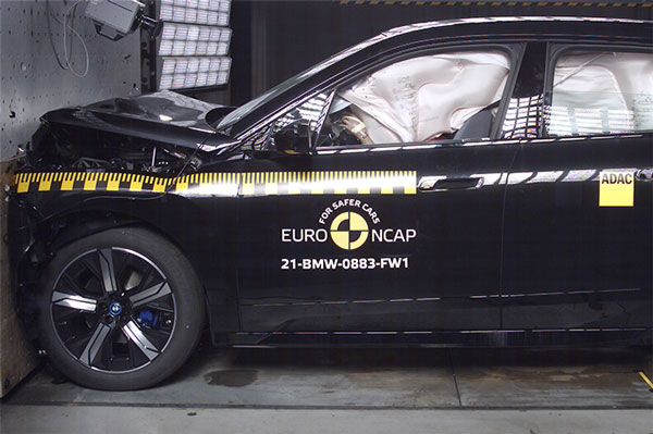 సేఫ్టీలో కింగ్ BMW iX.. ఏకంగా 5 స్టార్ రేటింగ్ సొంతం