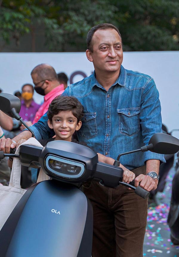 ఆ నగరాల్లో ప్రారంభమైన Ola Electric స్కూటర్ డెలివరీలు.. నెక్స్ట్ ఎక్కడ?