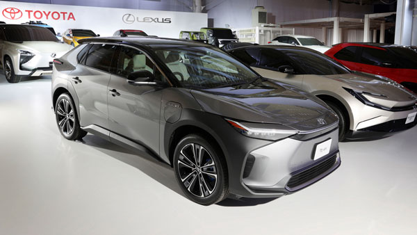 Toyota నుండి 16 ఎలక్ట్రిక్ వాహనాలు.. వీటిలో భారతదేశానికి ఎన్ని వస్తున్నాయ్..?
