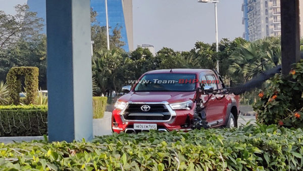 స్పాట్ టెస్ట్లో కనిపించిన కొత్త Toyota Hilux.. లాంచ్ ఎప్పుడంటే