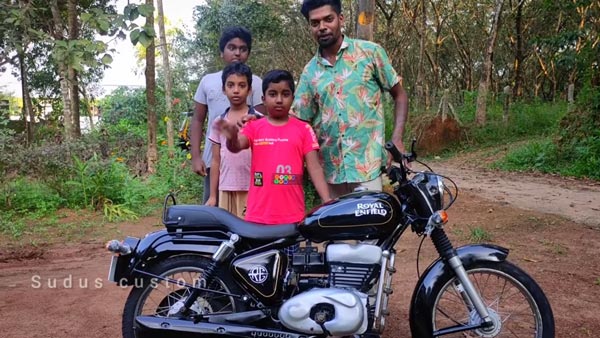 రాయల్ ఎన్ఫీల్డ్ బైక్గా మారిన TVS XL100.. మీరూ చూడండి