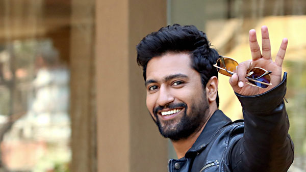 బాలీవుడ్ స్టార్ కపుల్స్ 'విక్కీ-కత్రినా' లగ్జరీ కార్స్.. చూసారా..!!