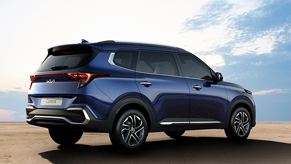 Kia Carens బుకింగ్స్ రేపే.. బుకింగ్స్ ప్రైస్ ఎంతంటే?