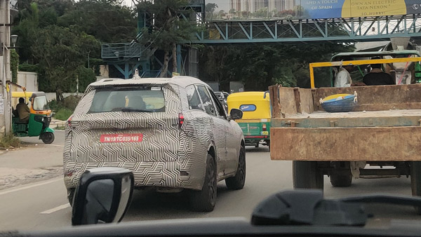 మళ్ళీ స్పాట్ టెస్ట్లో కనిపించిన Mahindra XUV700 కొత్త వేరియంట్: వివరాలు